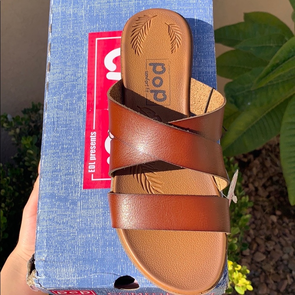 Pop Comfort Sandals